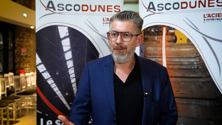 mickael v1.00 00 36 10.still001